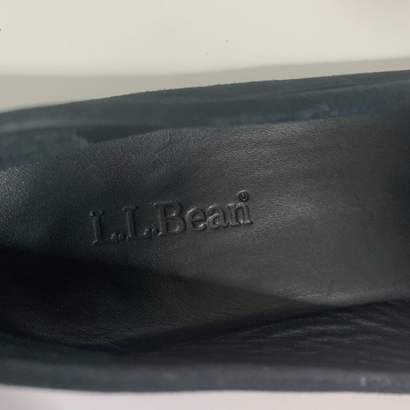 L. L. Bean Black Suede Loafers in a Women's Size 6.5 - Picture 8 of 8